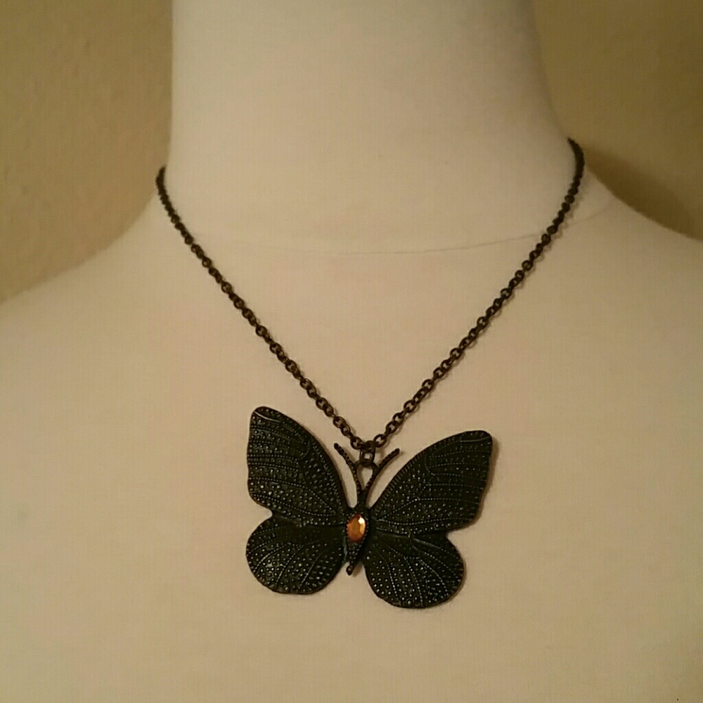 Lovely Metal Butterfly Necklace
